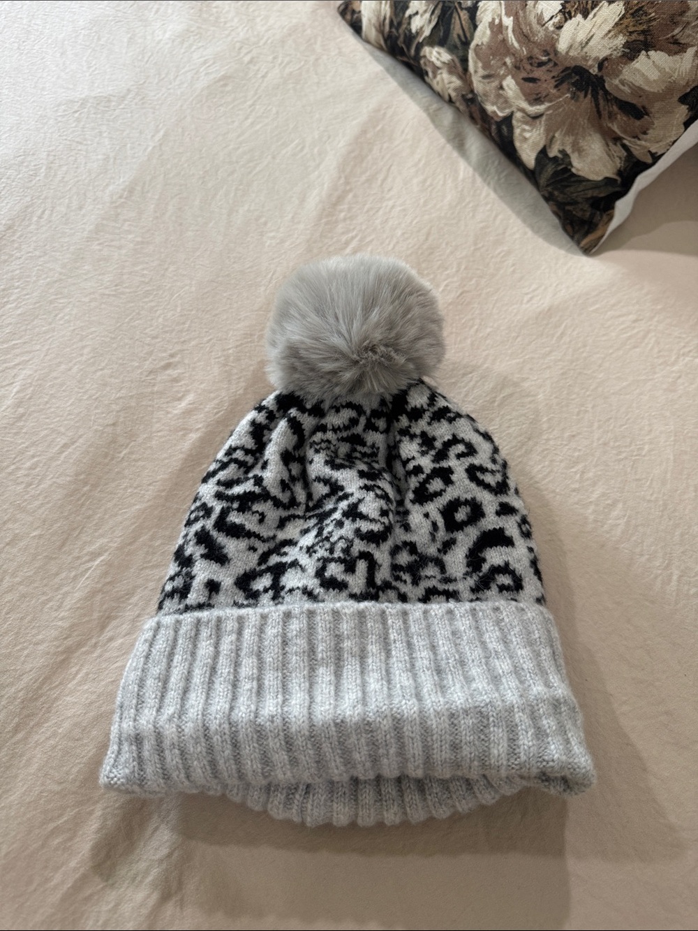 Gray Leopard Knit Pom Beanie for Women - Cozy Winter Hat